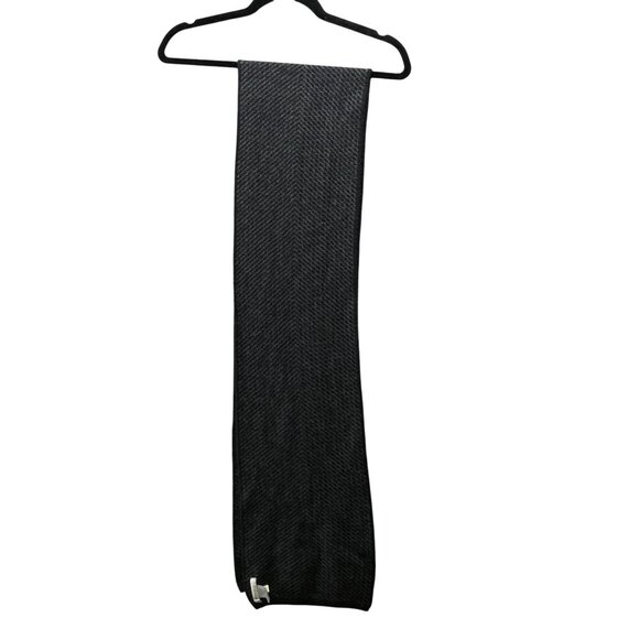 Gap 100% Merino Wool Scarf Mens Gray Striped Gray Black Rectangle Winter - Picture 1 of 7